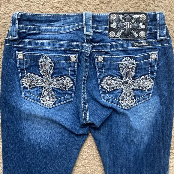 Jeans Miss Me Femme Bootcut Avec Cristaux Scintillants Et Broderie Fleur - Neuf Avec Étiquettes